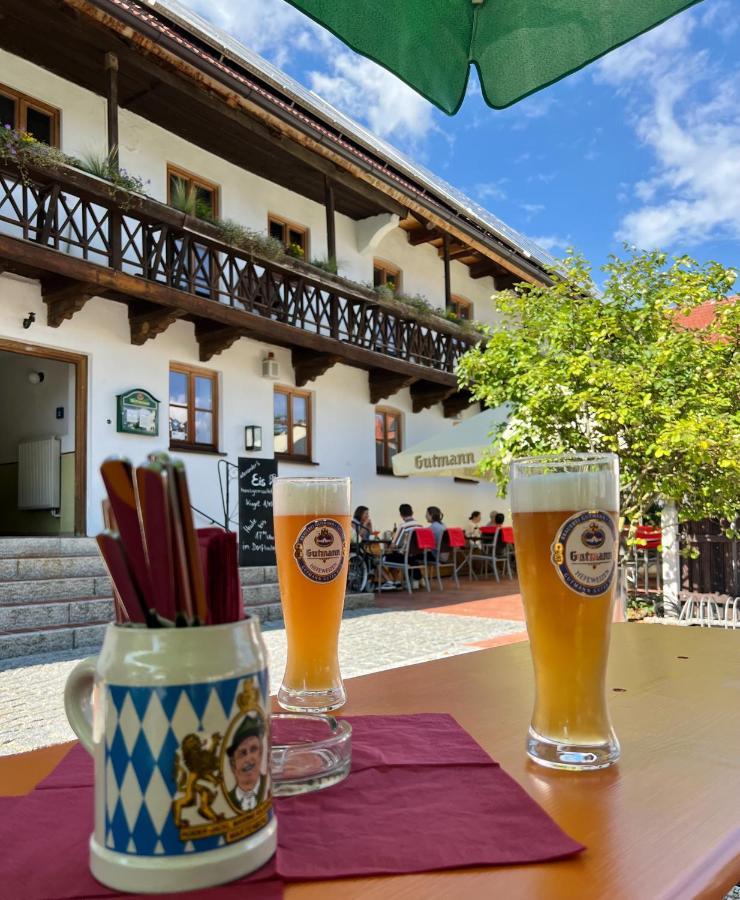Hotel Kastanienhof Pfettrach à Altdorf  Extérieur photo